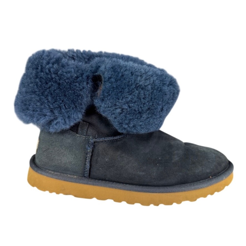 UGG Australia Navy Blue Suede Shearling Fur Cuffed Ankle Boots Gum Sole 7